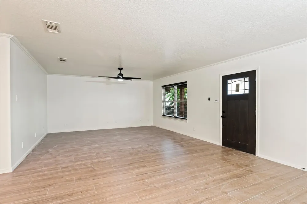 12324 Fm 1764 Santa Fe, TX 77510