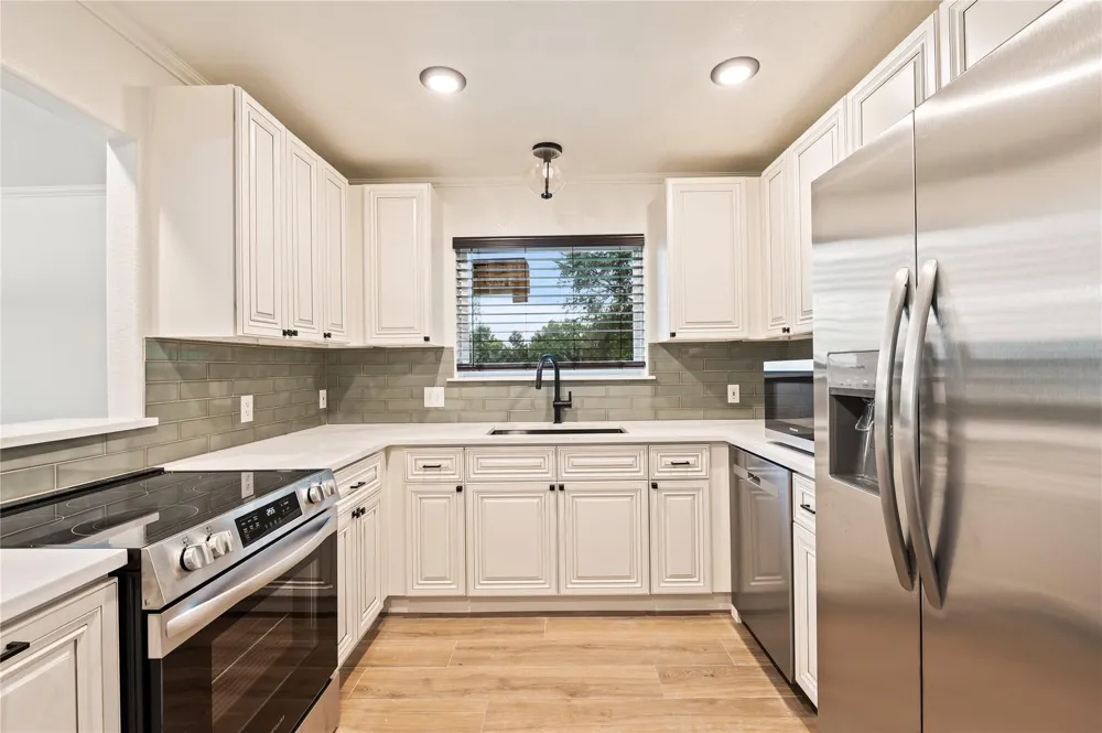 12324 Fm 1764 Santa Fe, TX 77510