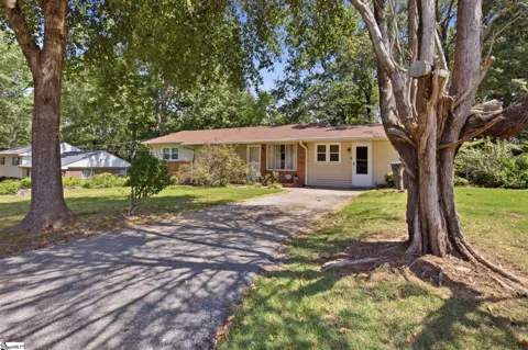 225 W Castle Drive