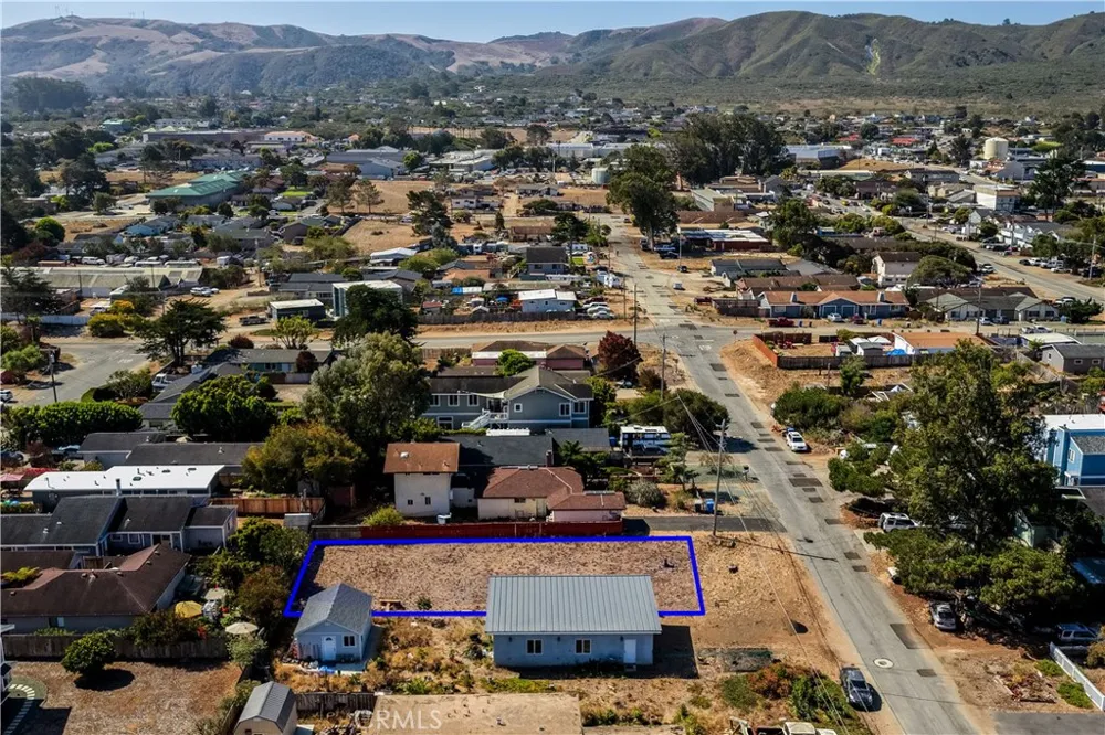 1852 12th Street Los Osos, CA 93402