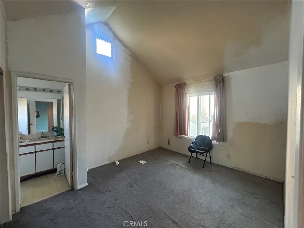 438 E Spruce Inglewood, CA 90301