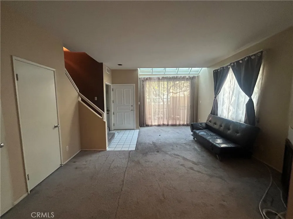 438 E Spruce Inglewood, CA 90301