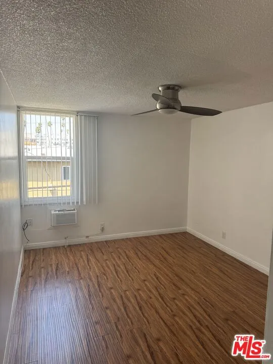 425 S Kenmore Avenue #311 Los Angeles, CA 90020