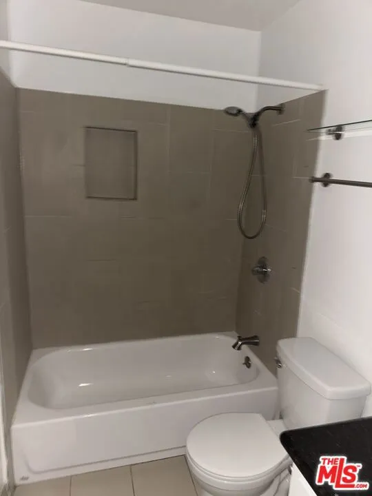 425 S Kenmore Avenue #311 Los Angeles, CA 90020