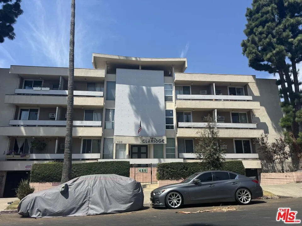 425 S Kenmore Avenue #311 Los Angeles, CA 90020