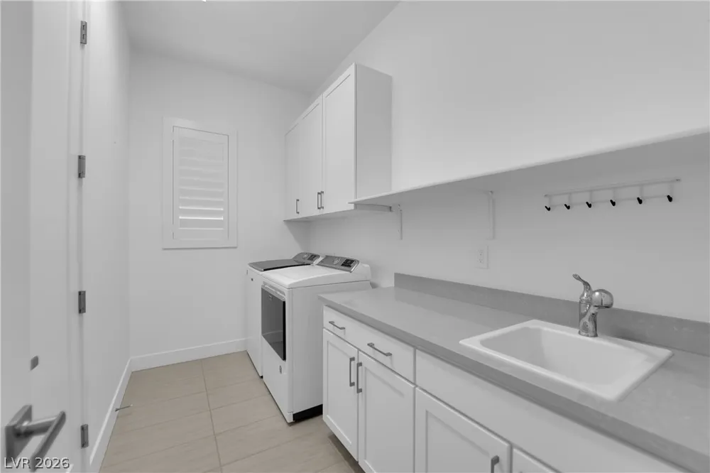 6677 Regency Stone Way Las Vegas, NV 89148