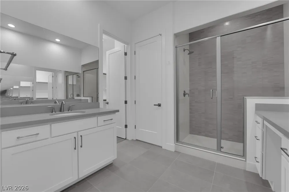 6677 Regency Stone Way Las Vegas, NV 89148
