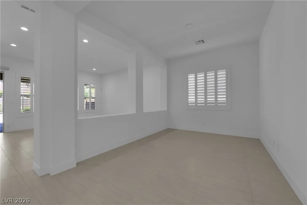6677 Regency Stone Way Las Vegas, NV 89148