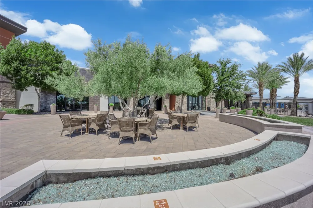 6677 Regency Stone Way Las Vegas, NV 89148