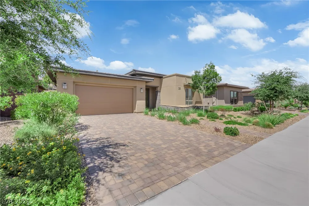 6677 Regency Stone Way Las Vegas, NV 89148
