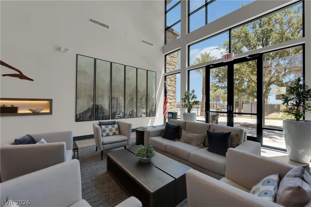 6677 Regency Stone Way Las Vegas, NV 89148