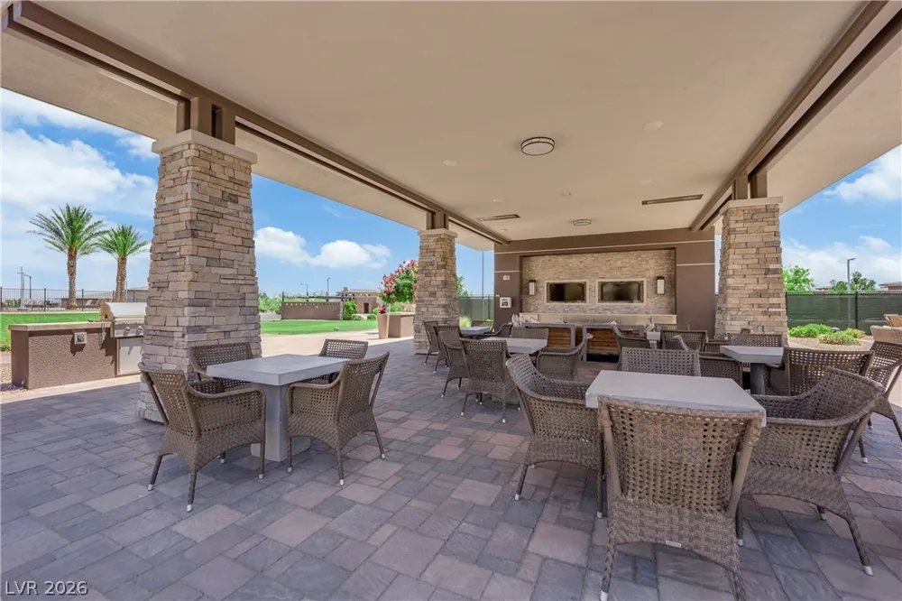 6677 Regency Stone Way Las Vegas, NV 89148