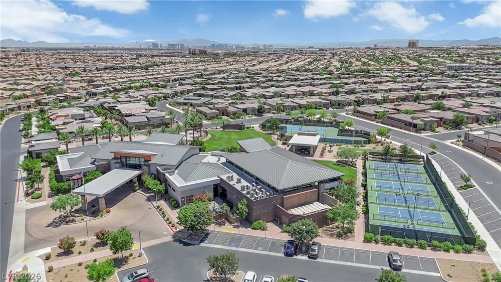 6677 Regency Stone Way Las Vegas, NV 89148