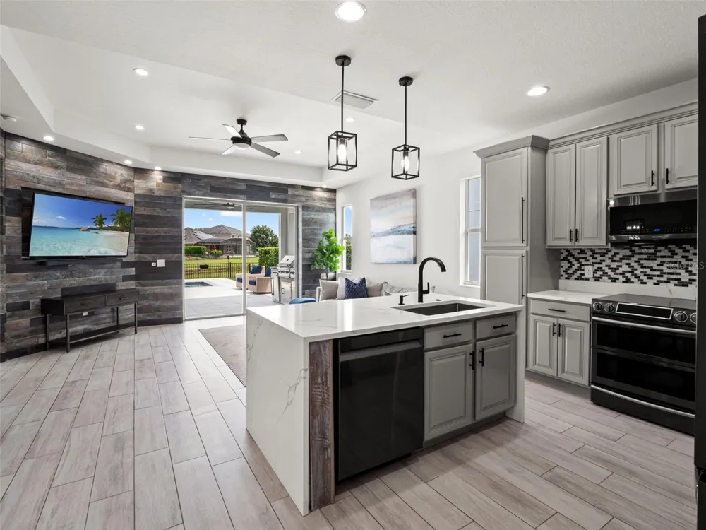 2809 SAIL BREEZE WAY Kissimmee, FL 34744