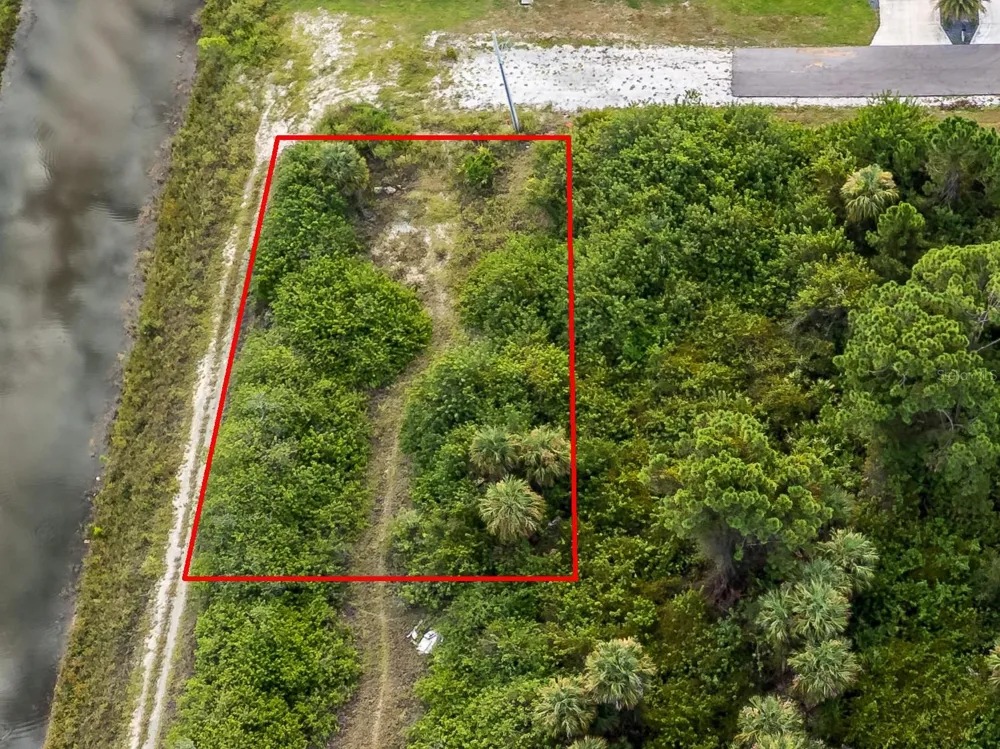 7505 JUDY AVENUE Lehigh Acres, FL 33971