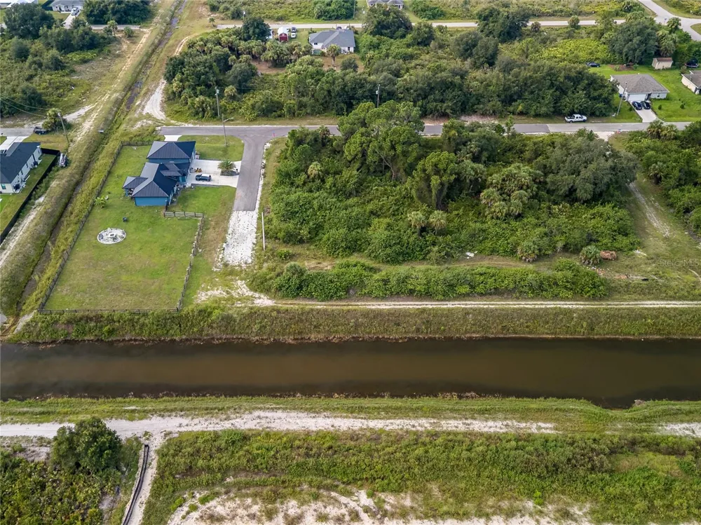 7505 JUDY AVENUE Lehigh Acres, FL 33971