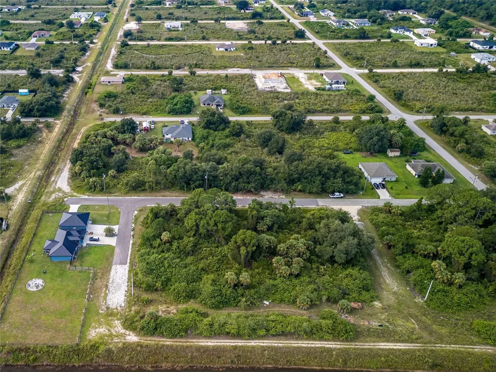 7505 JUDY AVENUE Lehigh Acres, FL 33971