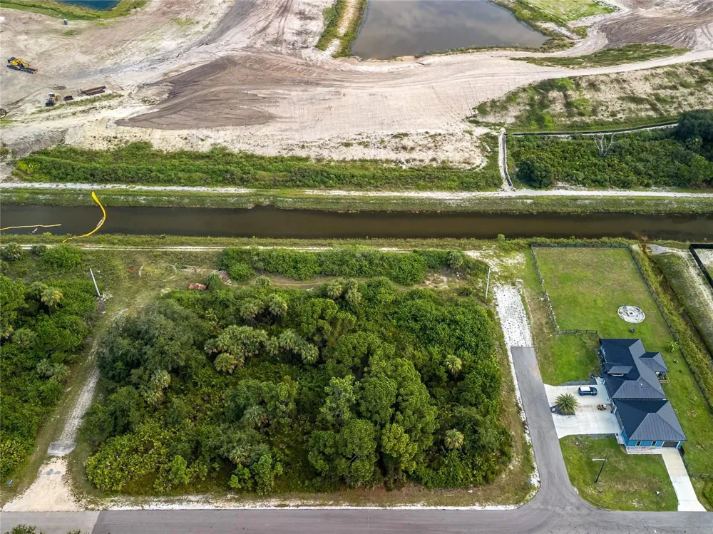 7505 JUDY AVENUE Lehigh Acres, FL 33971