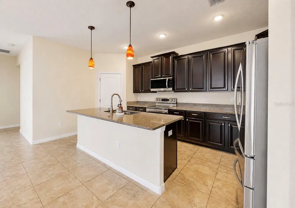 619 WABASH BREEZE CIRCLE Ruskin, FL 33570
