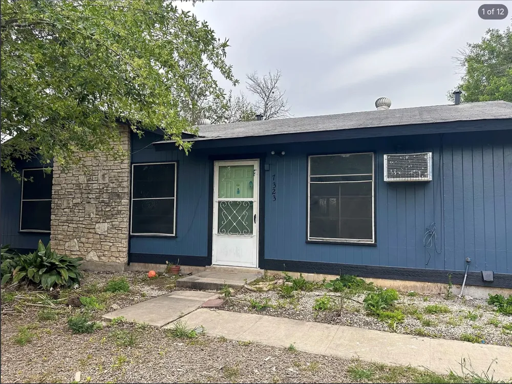 7323 Walnut Valley Drive San Antonio, TX 78242