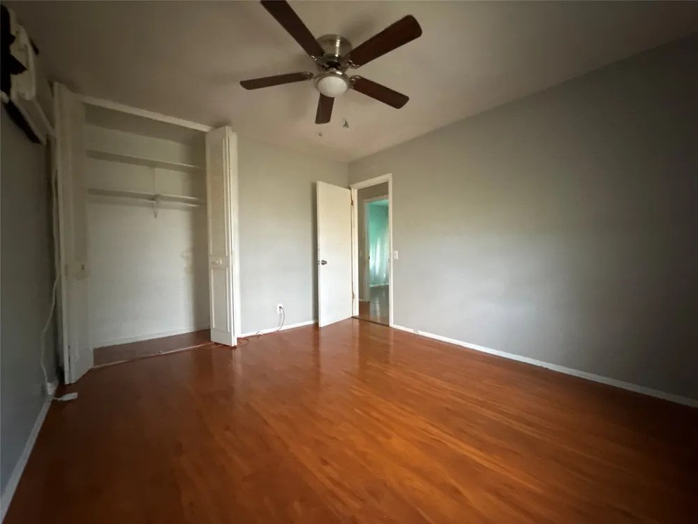 7323 Walnut Valley Drive San Antonio, TX 78242