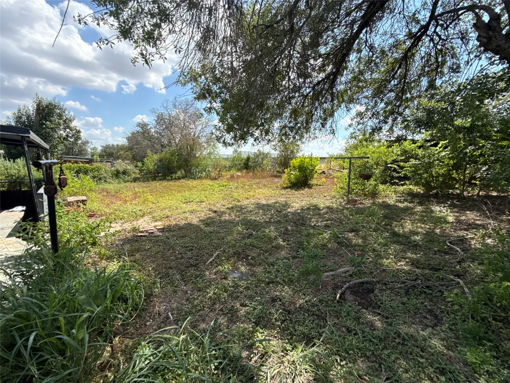 7323 Walnut Valley Drive San Antonio, TX 78242