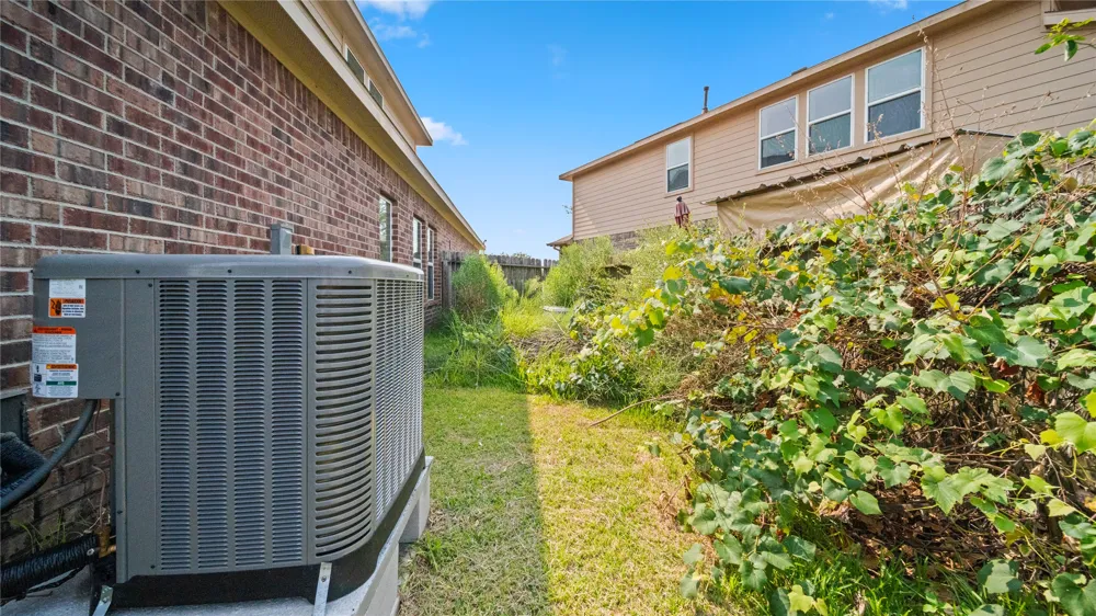 2237 Onyx Court Texas City, TX 77591