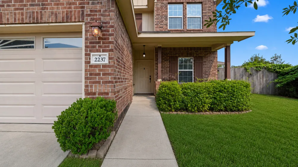 2237 Onyx Court Texas City, TX 77591