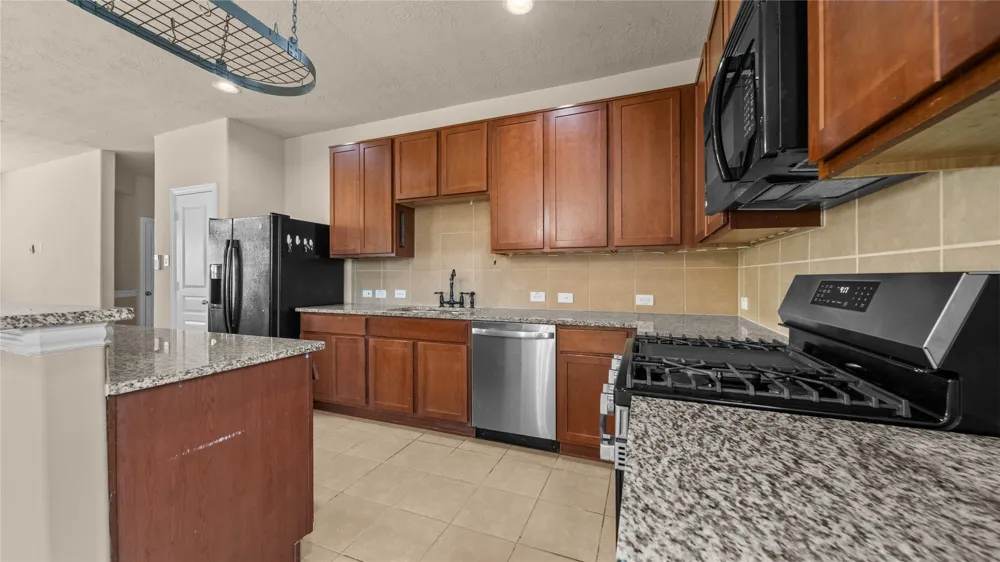 2237 Onyx Court Texas City, TX 77591