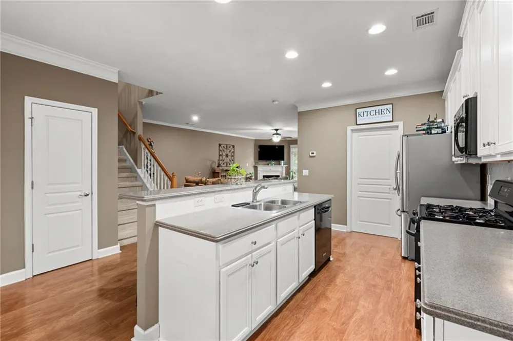 967 Cambron Commons Trace Suwanee, GA 30024