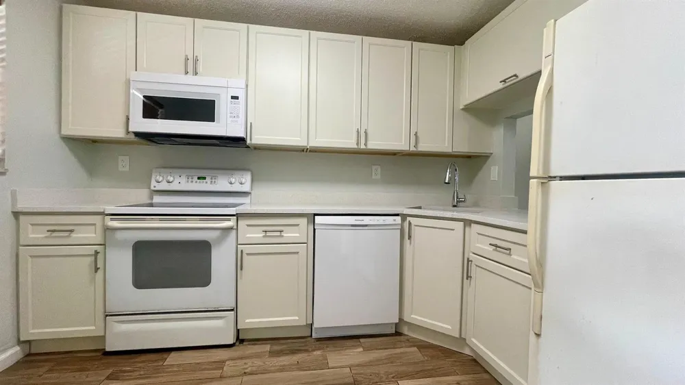 1801 NW 75TH AVENUE #211 Plantation, FL 33313