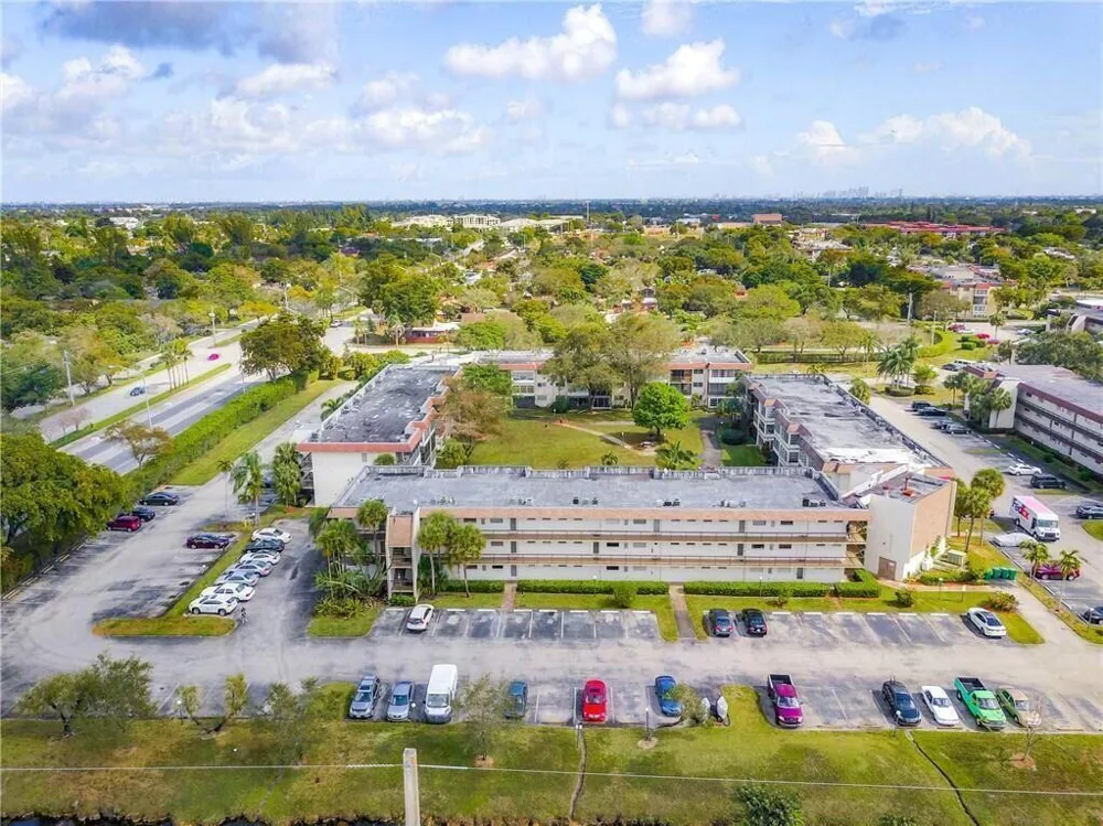 1801 NW 75TH AVENUE #211 Plantation, FL 33313