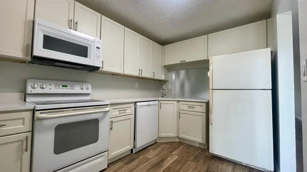 1801 NW 75TH AVENUE #211 Plantation, FL 33313