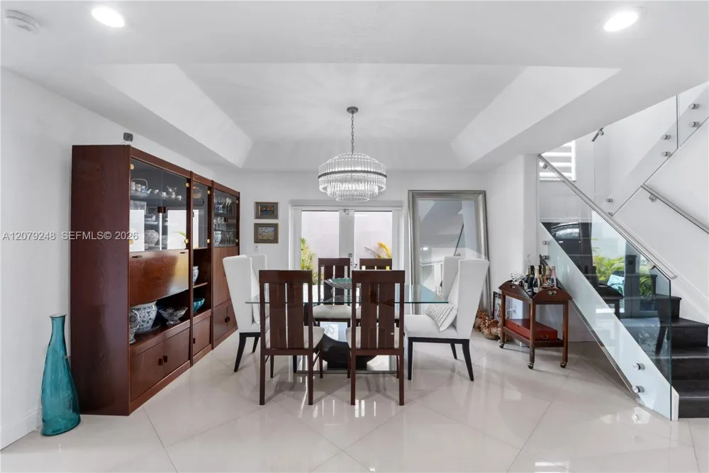 5348 NW 106th Ct Doral, FL 33178