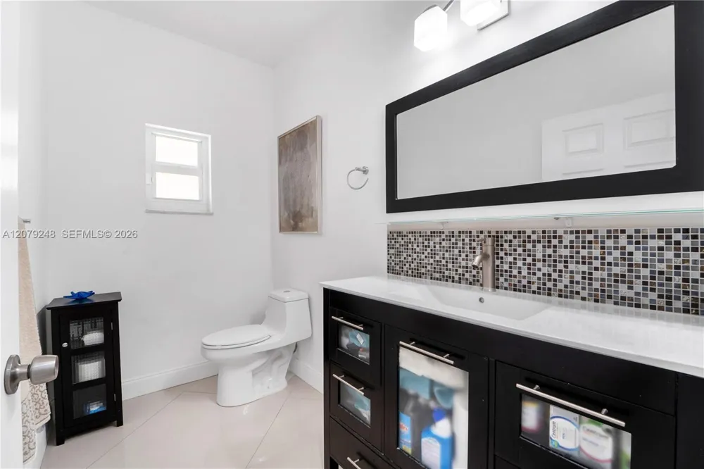 5348 NW 106th Ct Doral, FL 33178