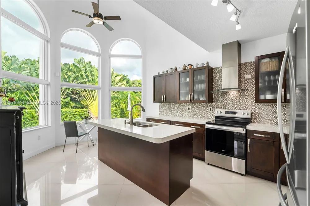 5348 NW 106th Ct Doral, FL 33178