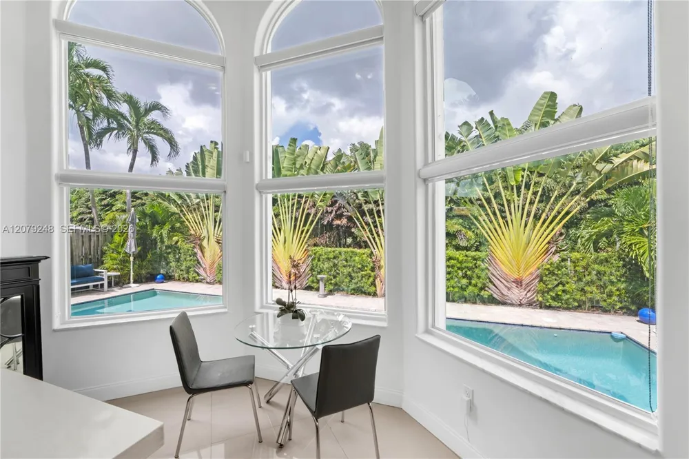 5348 NW 106th Ct Doral, FL 33178
