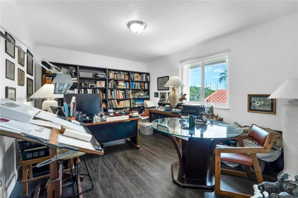 5348 NW 106th Ct Doral, FL 33178