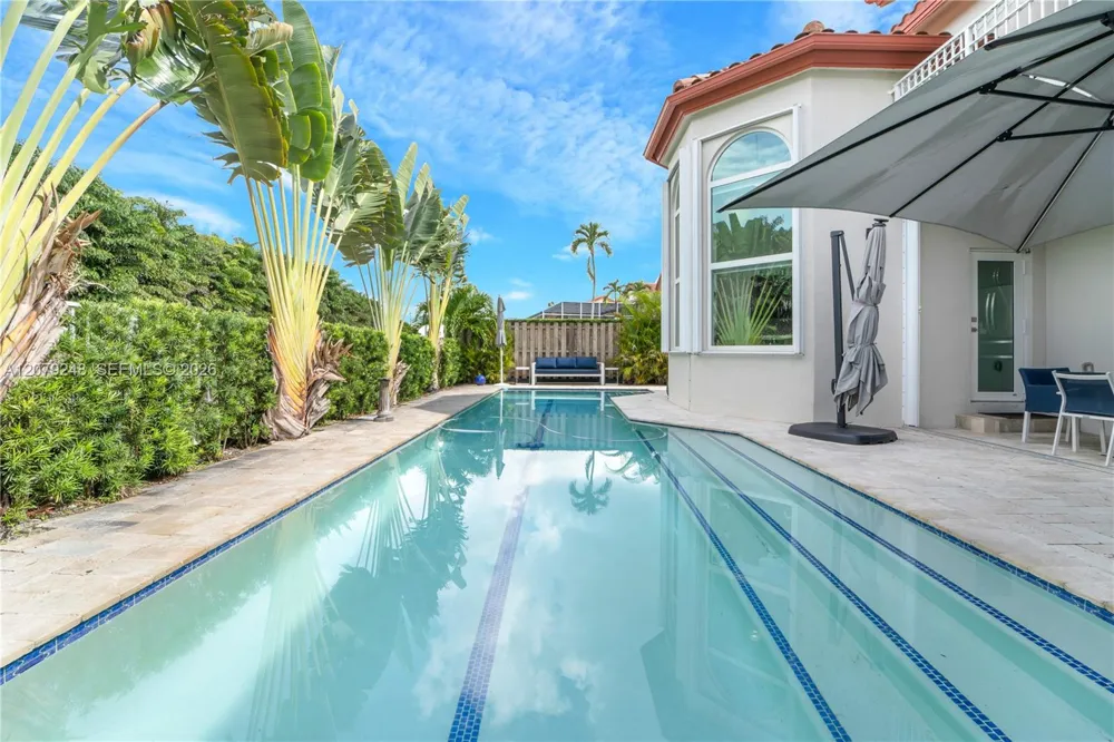 5348 NW 106th Ct Doral, FL 33178