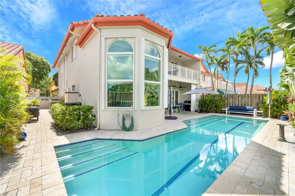 5348 NW 106th Ct Doral, FL 33178