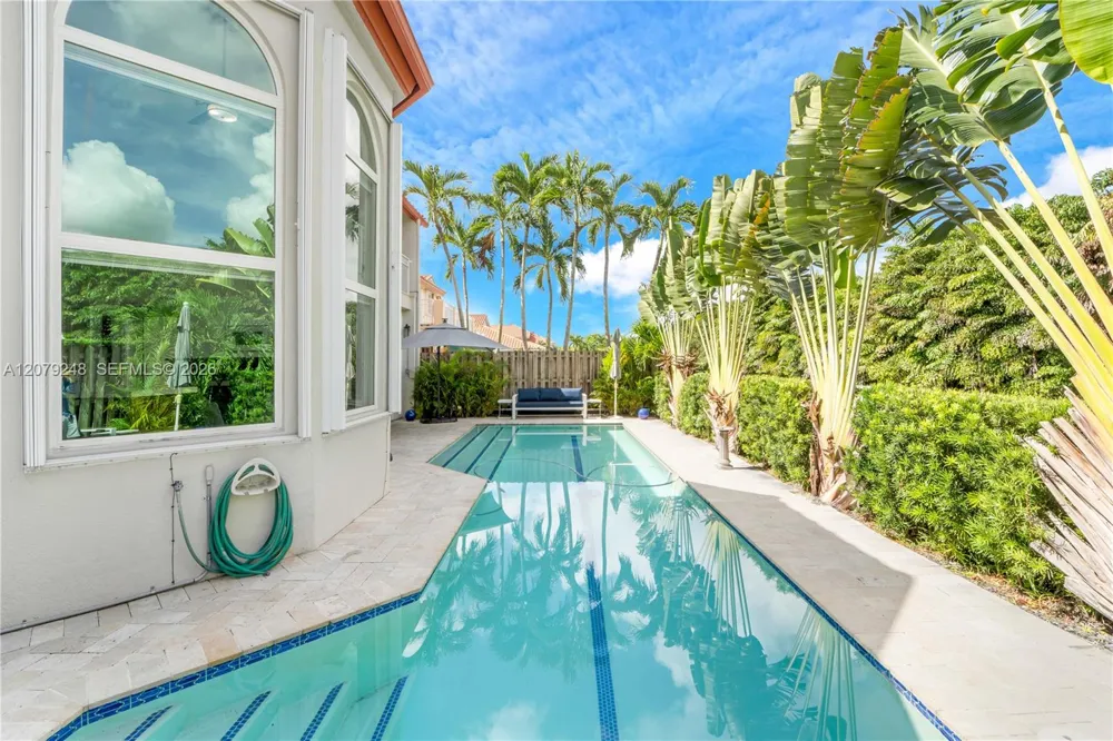 5348 NW 106th Ct Doral, FL 33178