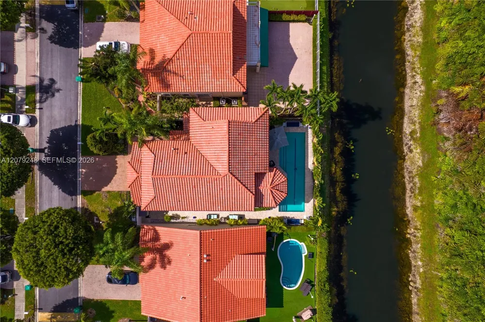 5348 NW 106th Ct Doral, FL 33178