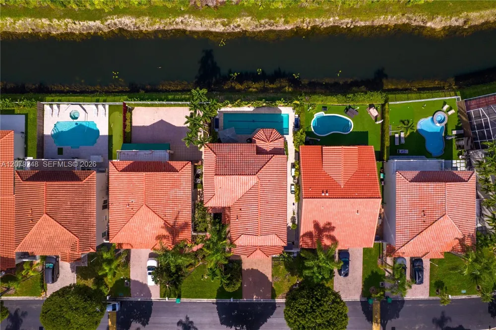 5348 NW 106th Ct Doral, FL 33178