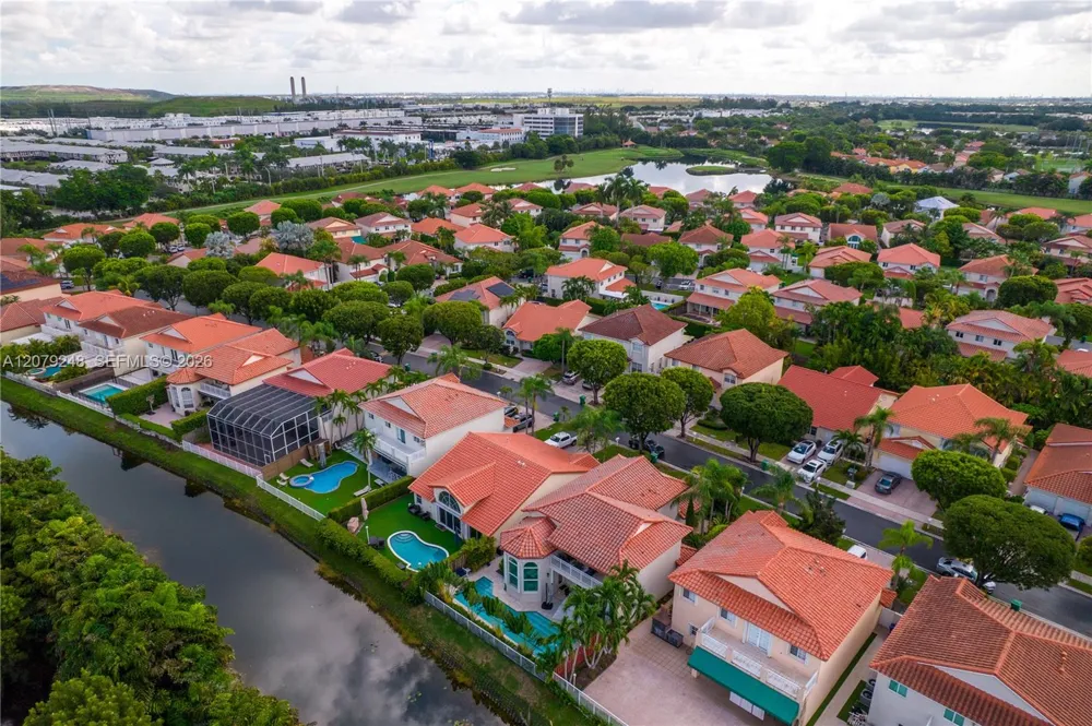 5348 NW 106th Ct Doral, FL 33178