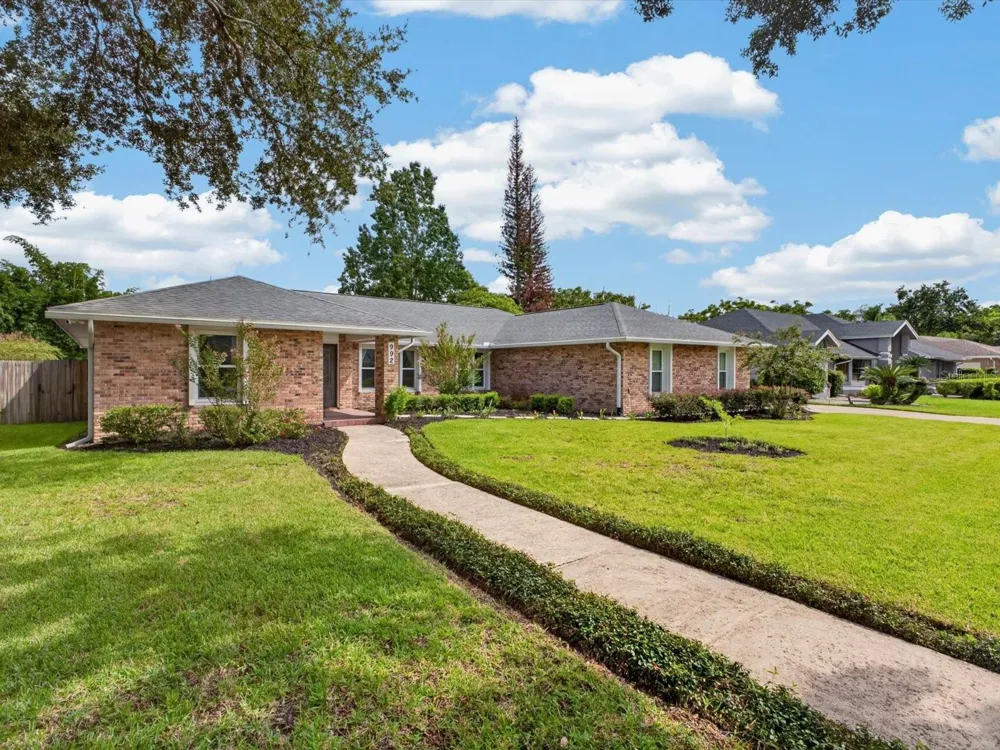 992 SLEEPING ROCK COURT Winter Springs, FL 32708