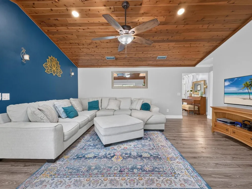992 SLEEPING ROCK COURT Winter Springs, FL 32708