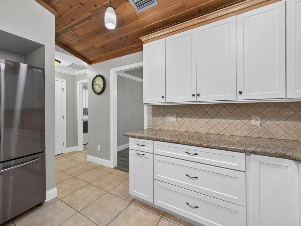 992 SLEEPING ROCK COURT Winter Springs, FL 32708