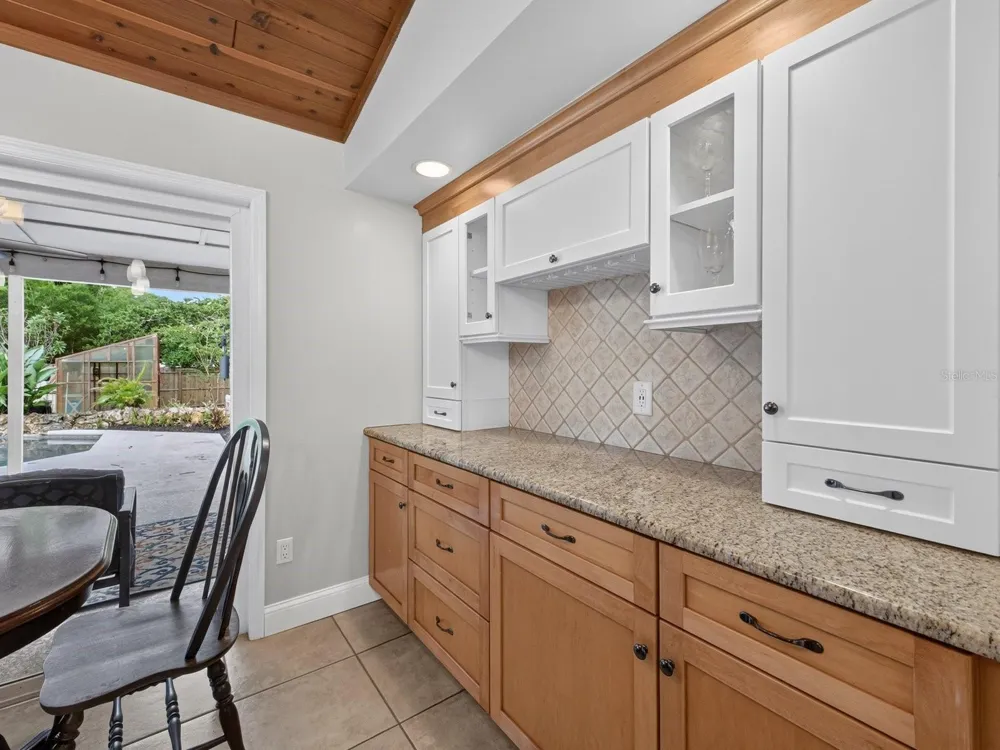 992 SLEEPING ROCK COURT Winter Springs, FL 32708