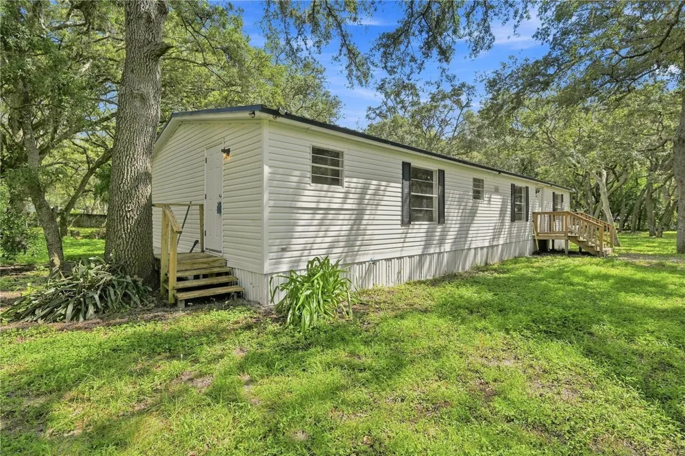 34921 EMILY DRIVE Dade City, FL 33523