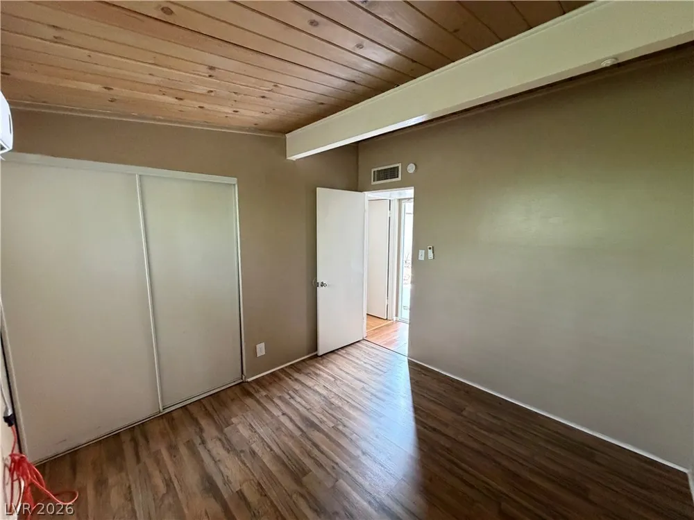 4512 Exposition Avenue Las Vegas, NV 89102